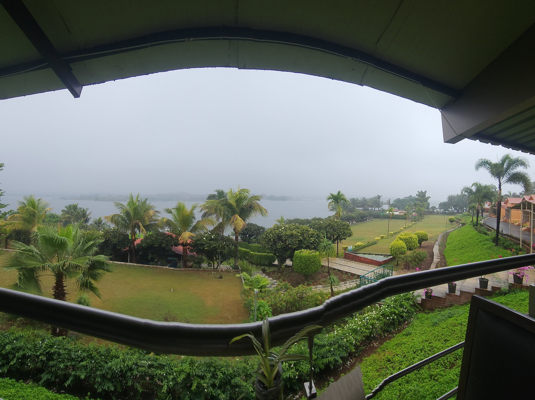 Savana Lake Resort主图