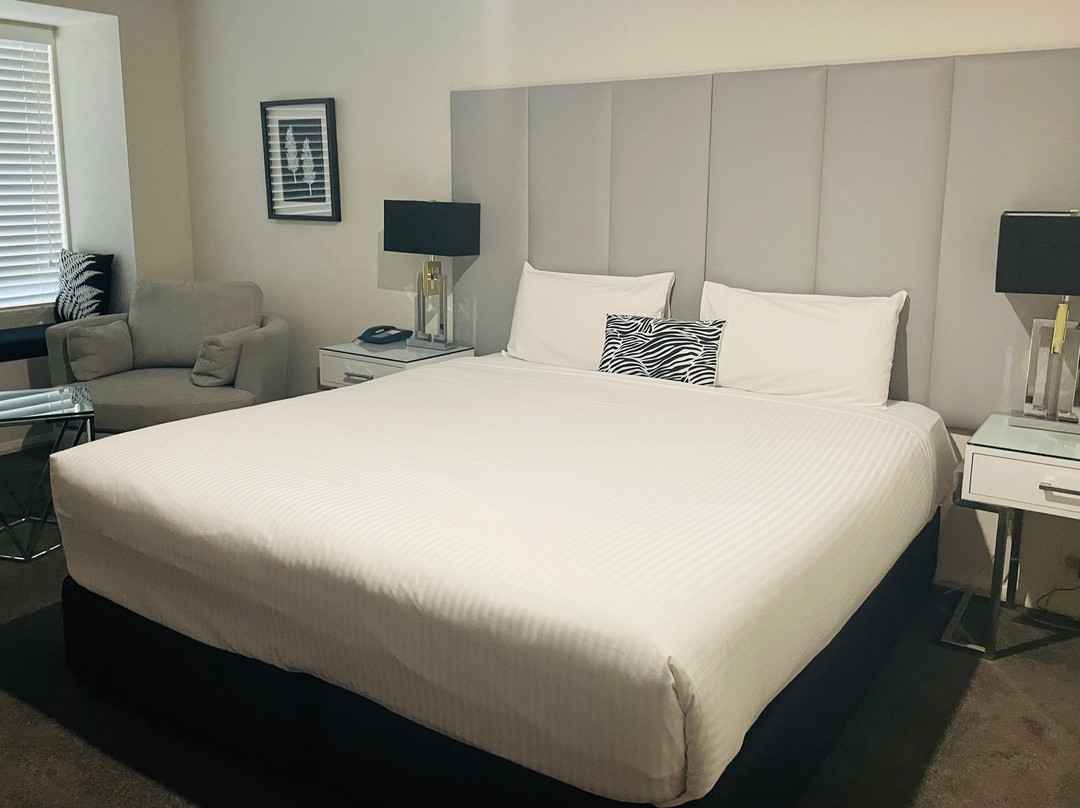 The Carrington主图