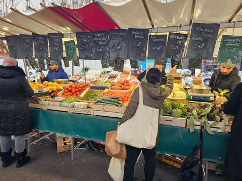格勒奈尔大街-巴黎必去景点