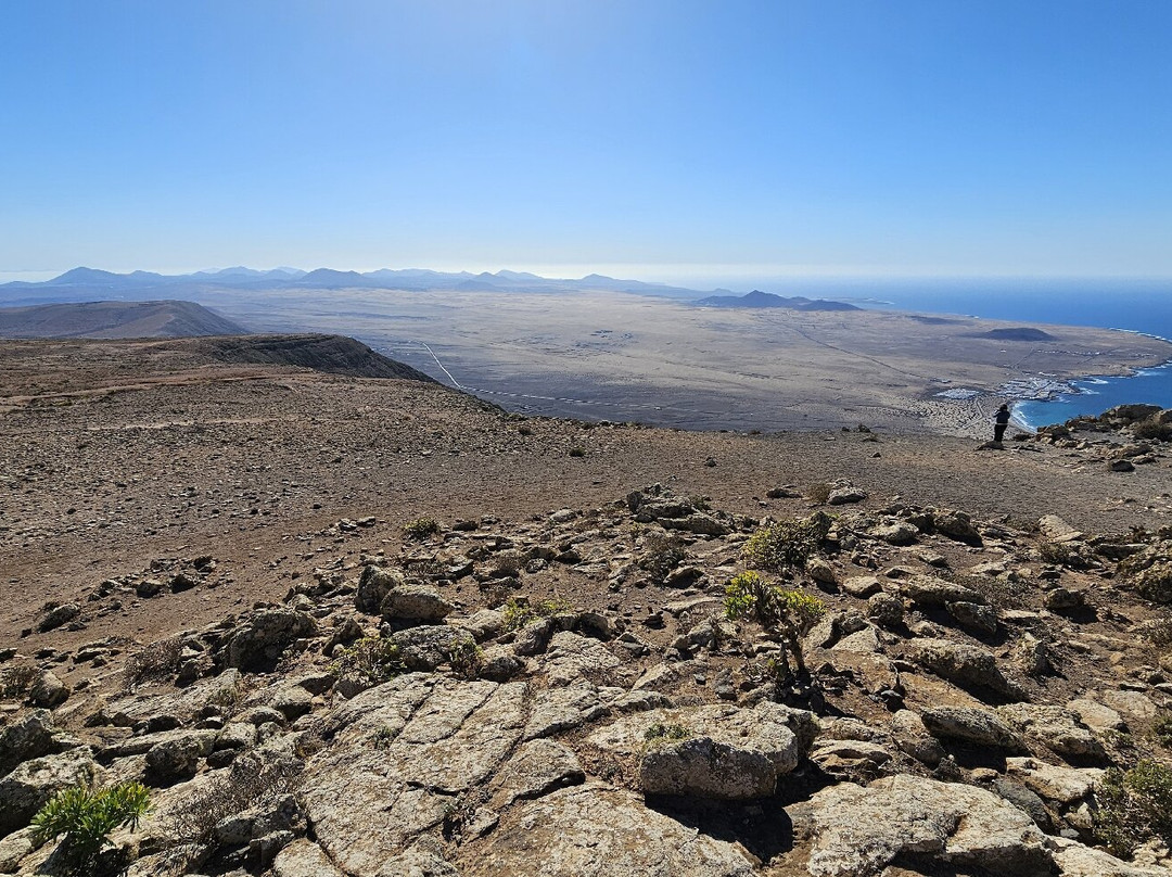 Mirador De Ermita De Las Nieves-Teguise必去景点