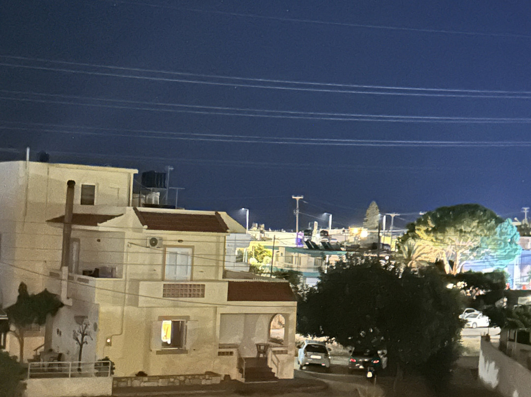 Athena Apartments主图