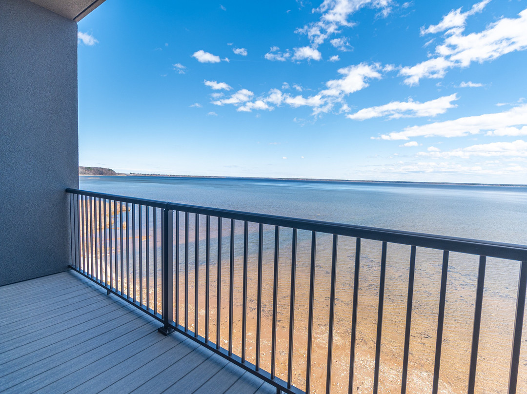 Terrace Bay Hotel - Lakefront主图