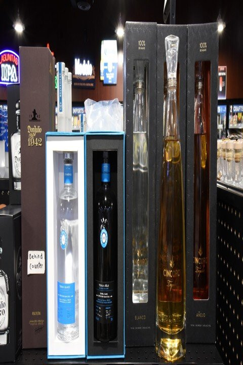 Virks Discount Liquor-密歇根城必去景点