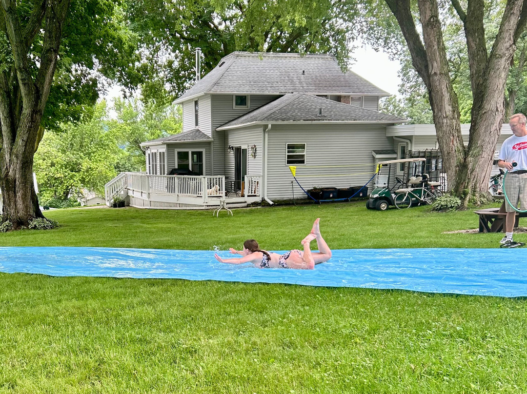 Little Bluff Inn主图