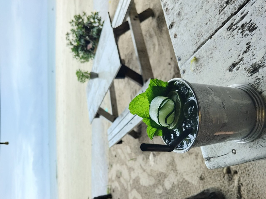 Ah Chong Beach Bar Cafe景点图片