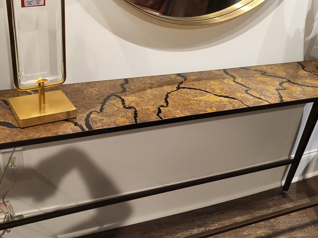 World's Largest Highboy Dresser-Jamestown必去景点