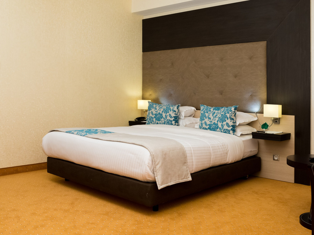 New Day Hotel主图
