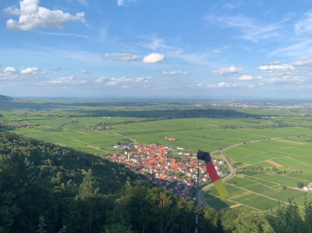 Burgruine Madenburg-Eschbach必去景点