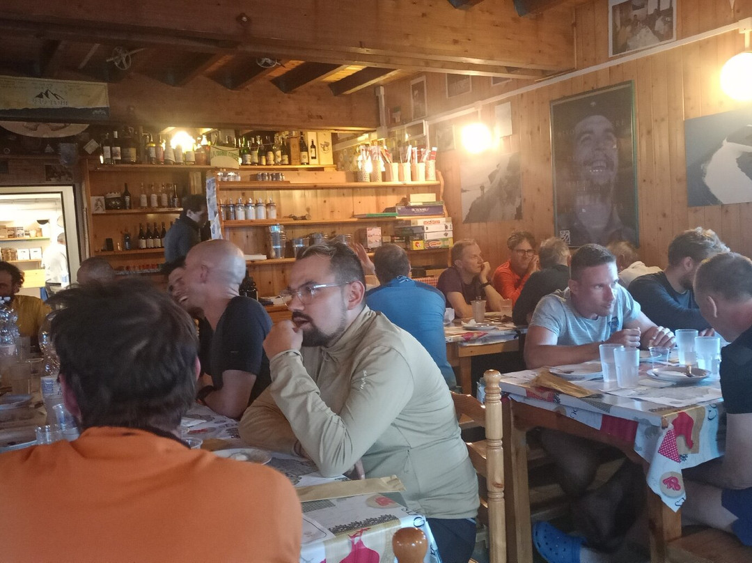 Rifugio Guide della Valle d’Ayas主图