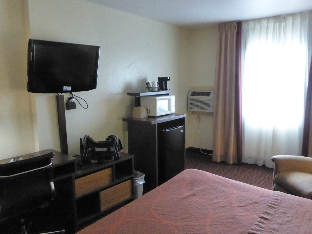 Super 8 by Wyndham Effingham主图