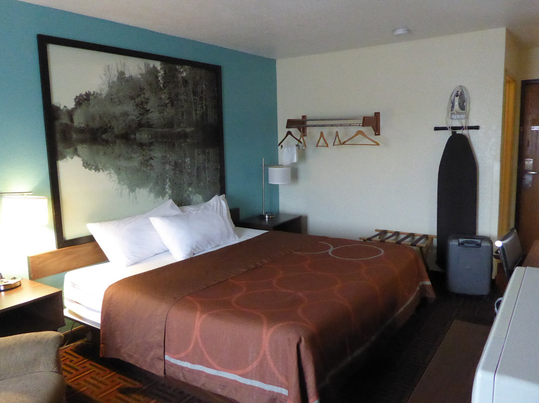 Super 8 by Wyndham Effingham主图