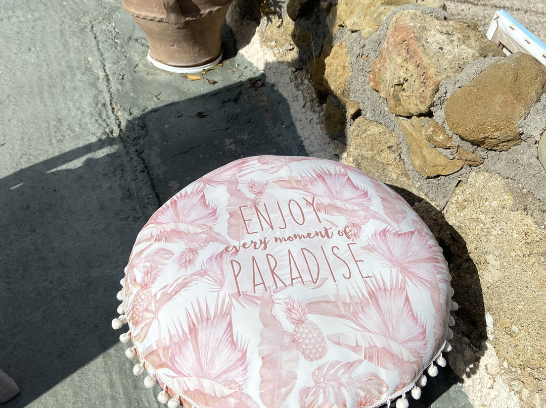 Thomas Elena Beach Bar-Argassi必去景点