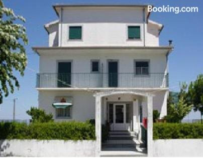 Pensão Novo Dia主图