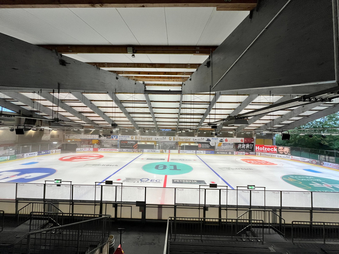 Eissporthalle Bitburg景点图片