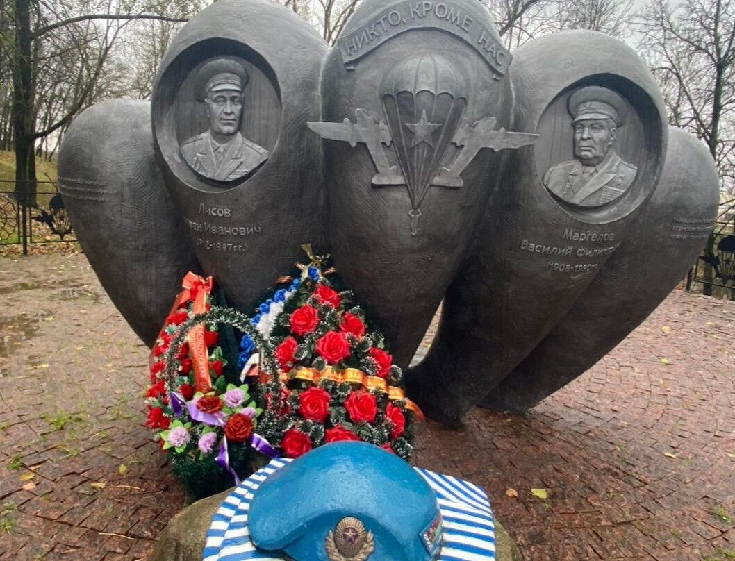 Monument to Paratroopers-维捷布斯克必去景点