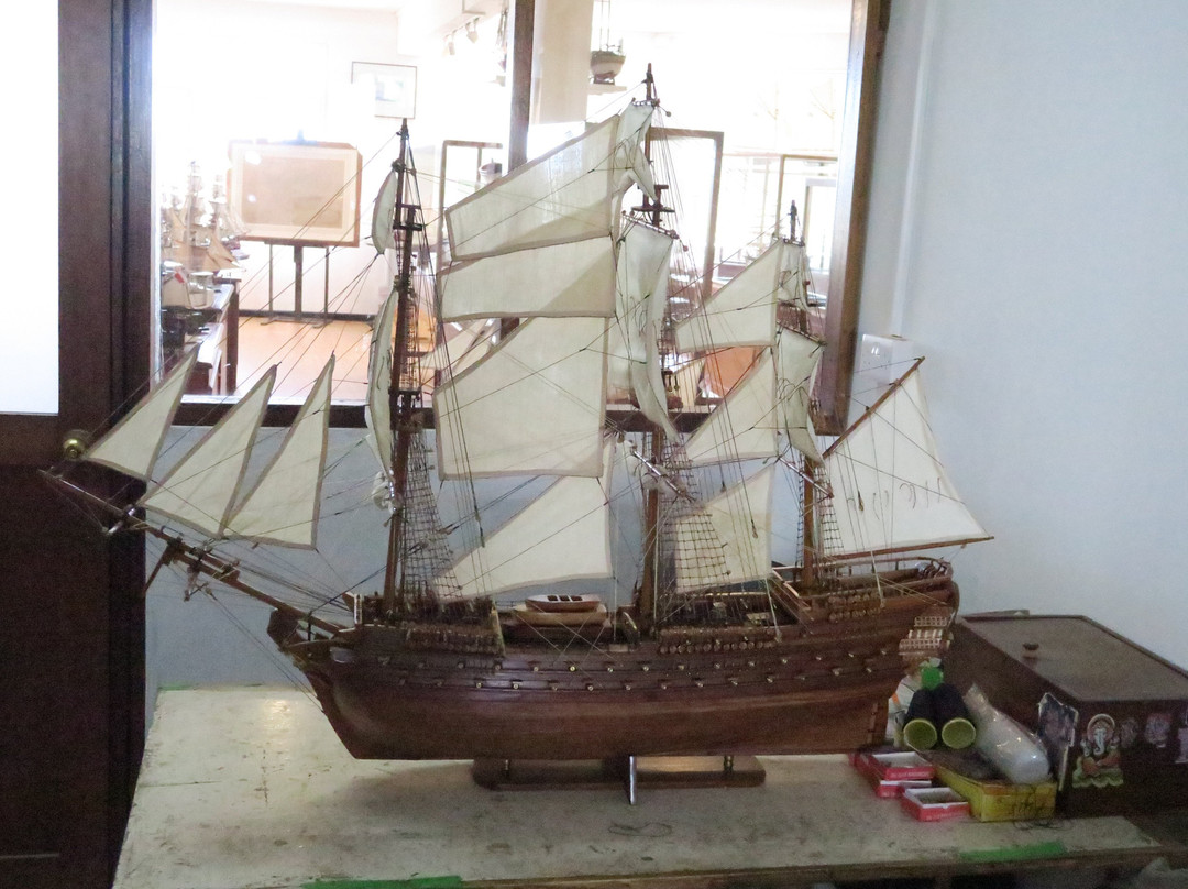 Historic Marine-Petit Raffray必去景点