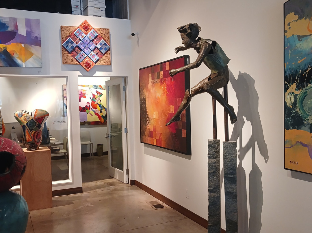 Hawthorne Gallery-Port Orford必去景点