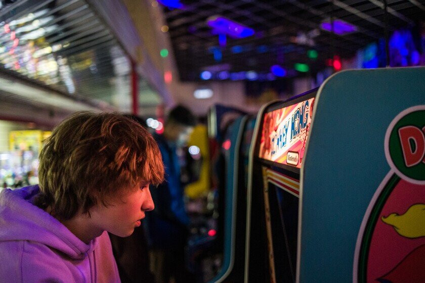 Old School Arcade And Axe Throwing-罗切斯特必去景点