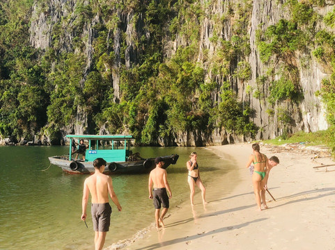 Cat Ba freedom-卡巴必去景点