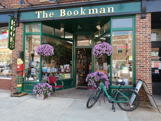 Macqueen's Bike Shop & Island Tours-夏洛特镇必去景点