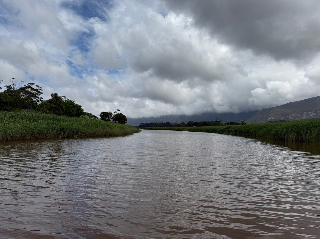 Stanford River Cruises Lady Stanford-斯坦福必去景点