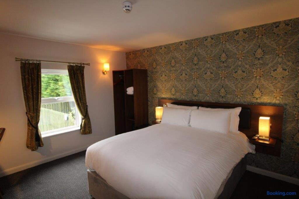 Cross Inn酒店住宿-Rooms @ The Dolau Inn