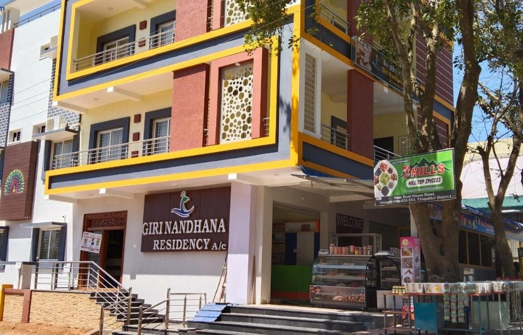 Giri Nandhana Residency