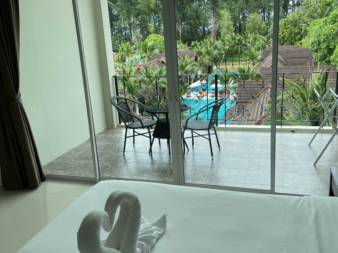 奈阳海滩度假村主图