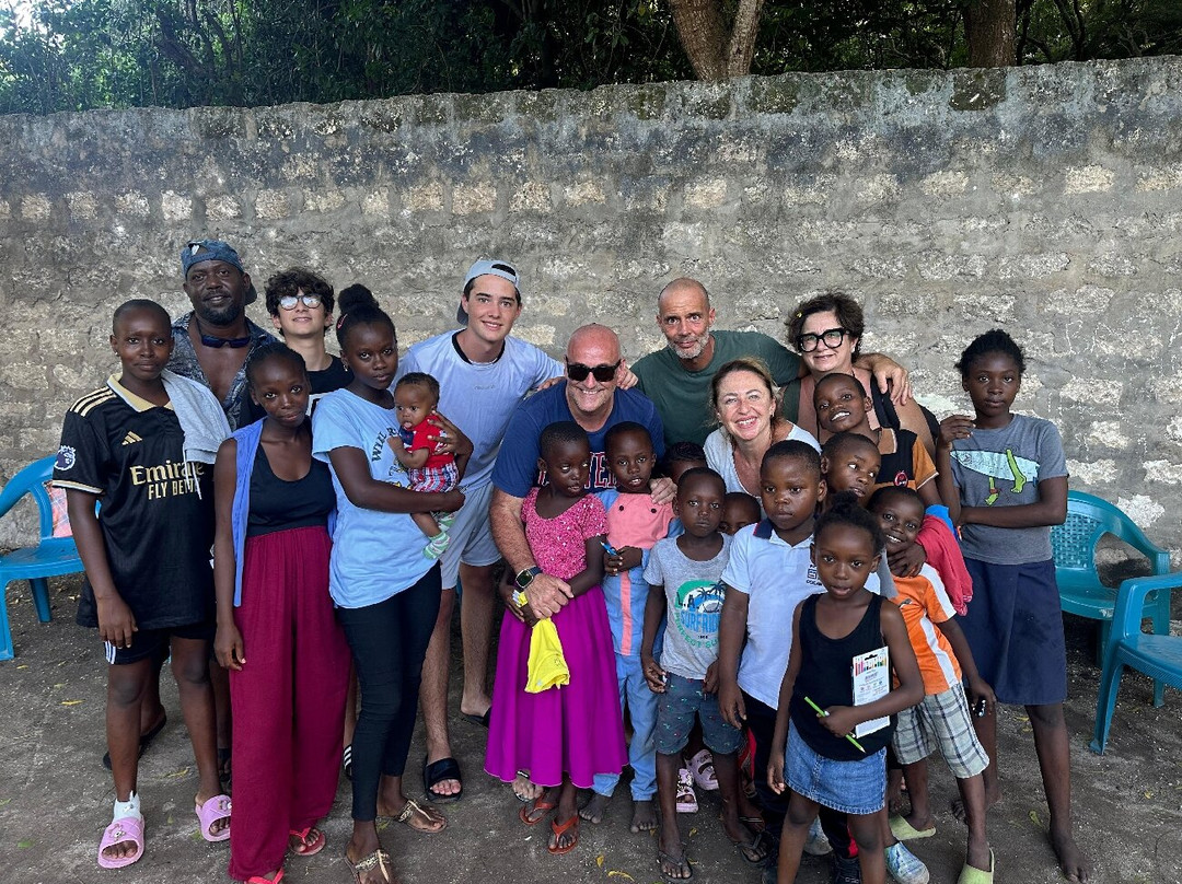 Thomas Tours & Safaris - Private Day Tours-瓦塔木必去景点