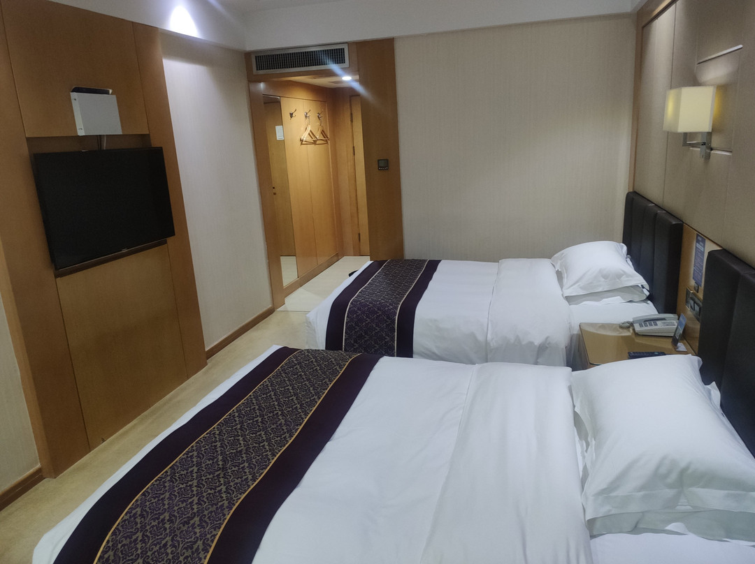 楠林国际酒店主图