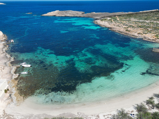 Boat Tours around Comino, Blue Lagoon, Crystal Lagoon, Sea Caves and Elephant Rock-Comino必去景点