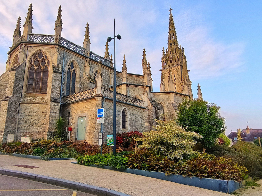 Eglise Saint Pierre景点图片