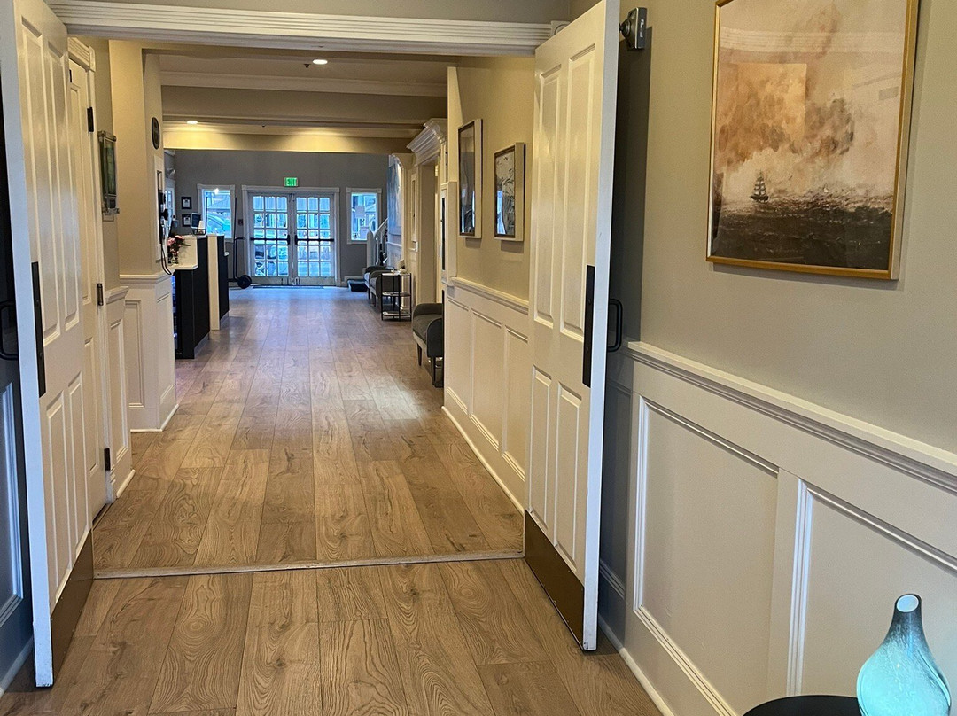 Majestic Inn And Spa主图