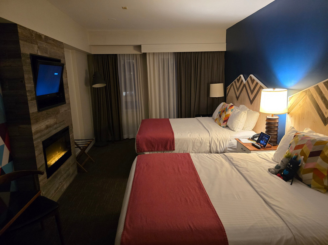 萨米特温泉酒店主图