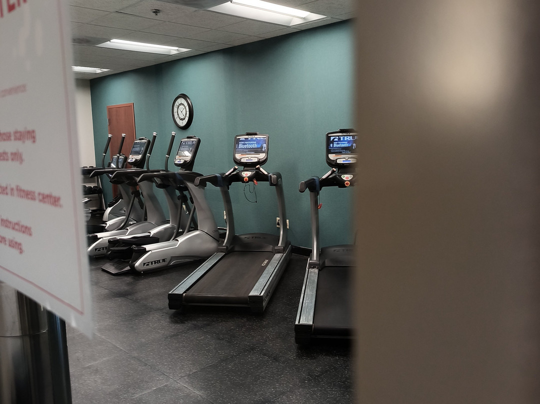 Drury Inn & Suites Burlington主图