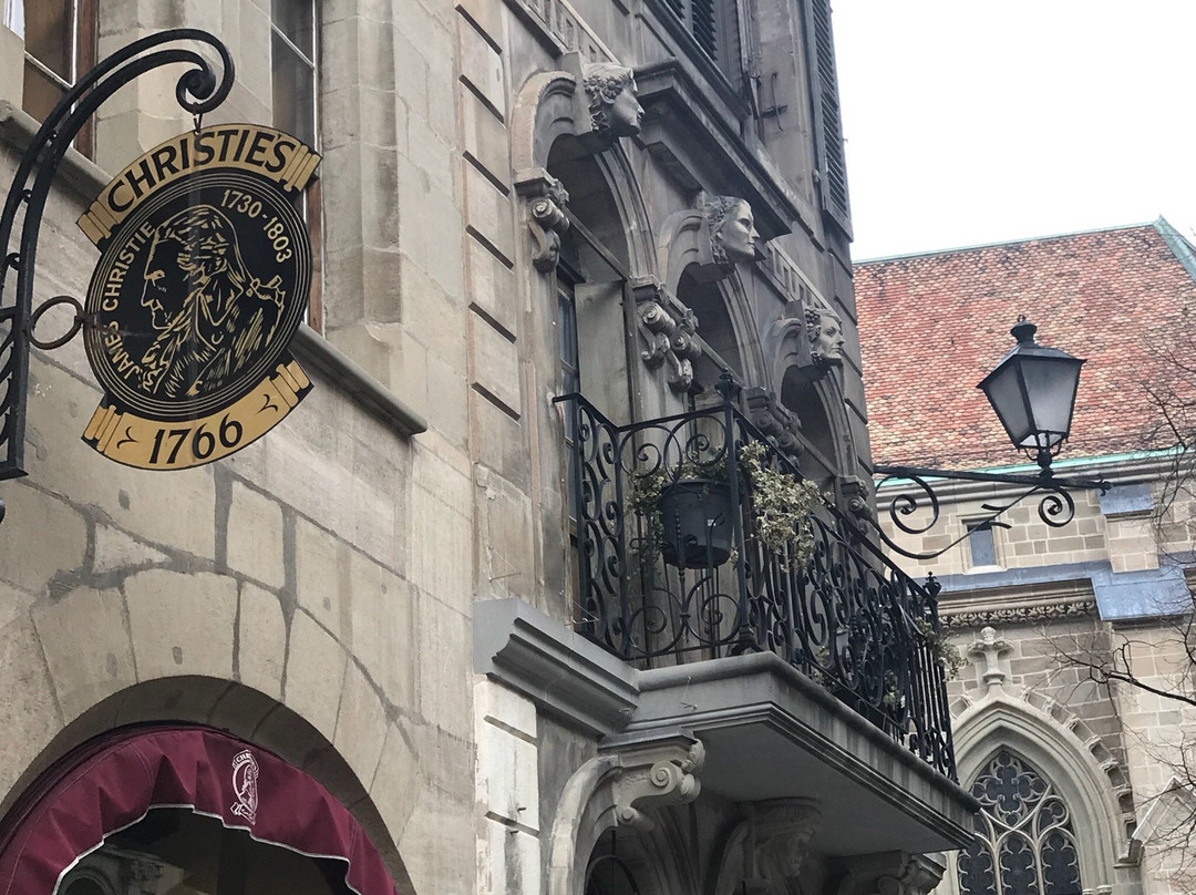 萨吉塔酒店主图