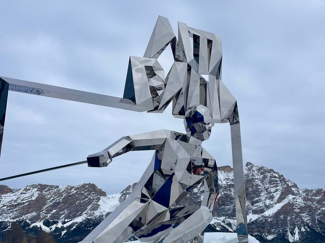 Dolomiti superski-Colfosco必去景点