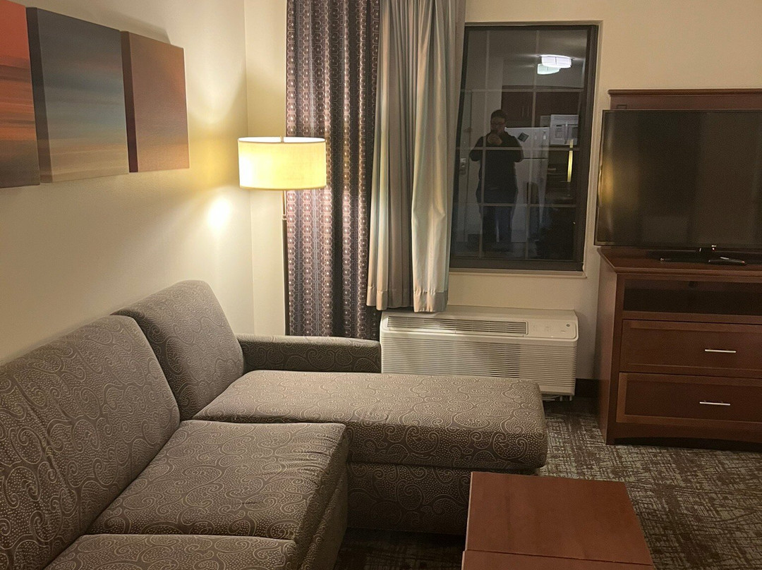 Staybridge Suites Toledo - Maumee By IHG主图