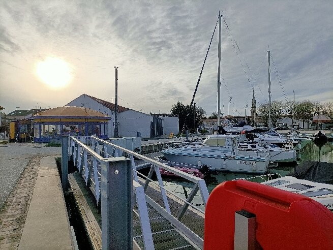 Port de plaisance centre - ville景点图片