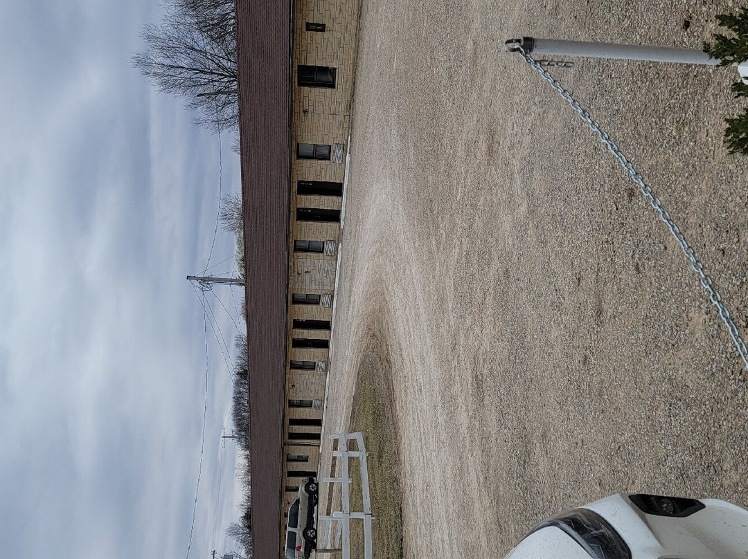 恩波里亚经济旅馆主图