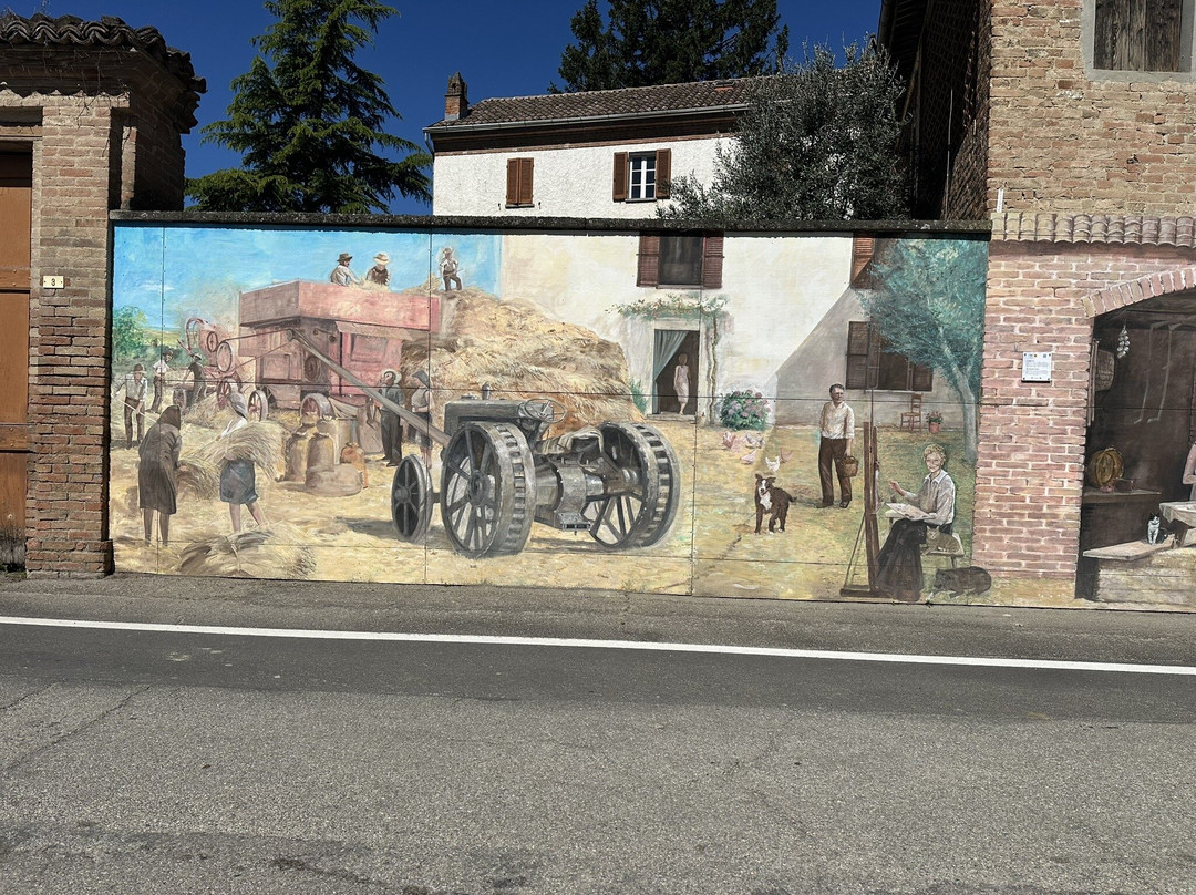 Murales A Tema Sulle Vie Pubbliche景点图片