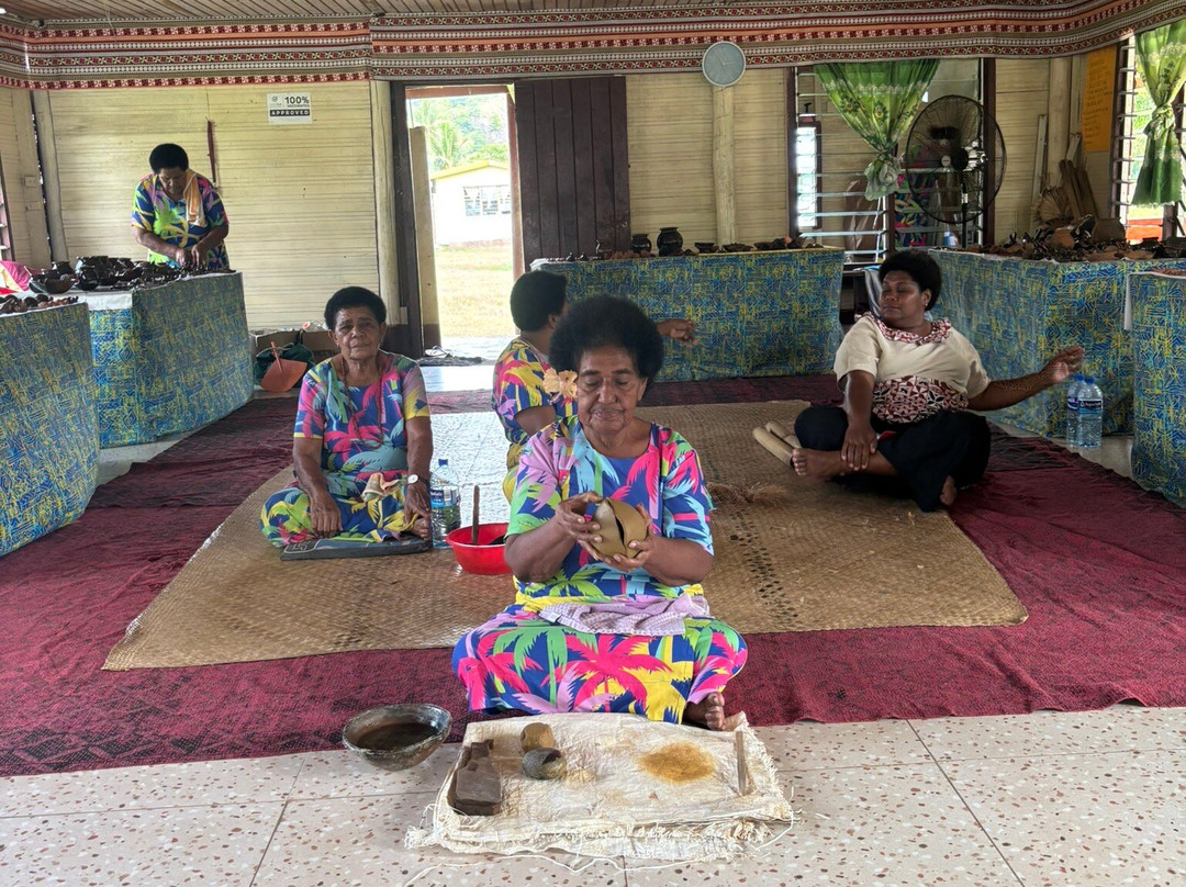 Lawai Pottery Village-辛加东卡必去景点