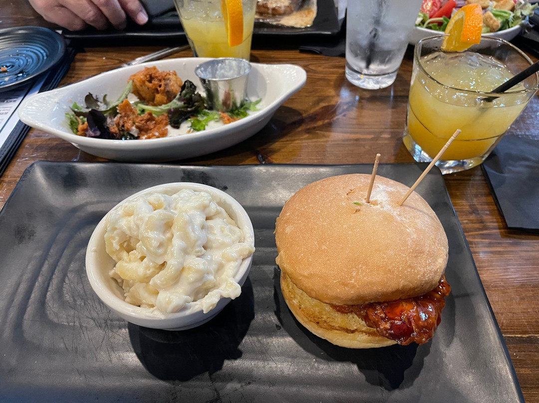 35 North Bar & Grill