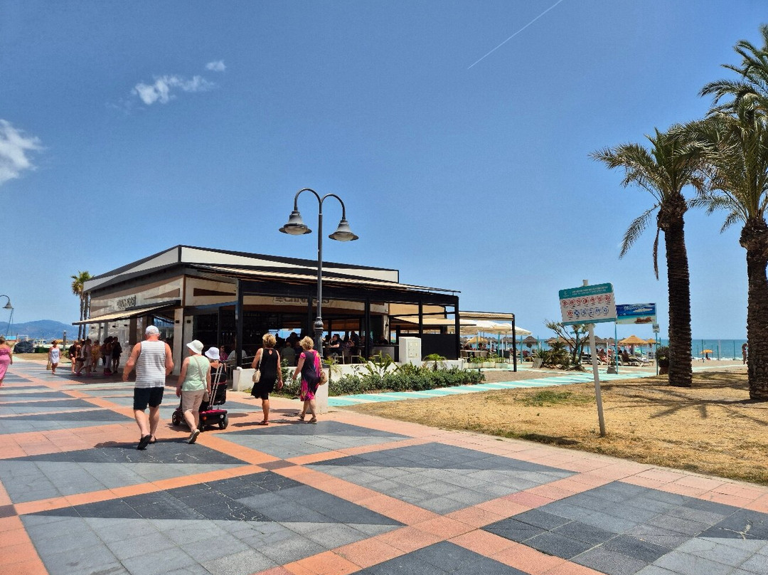 Plaza Del Remo-托雷莫里诺斯必去景点