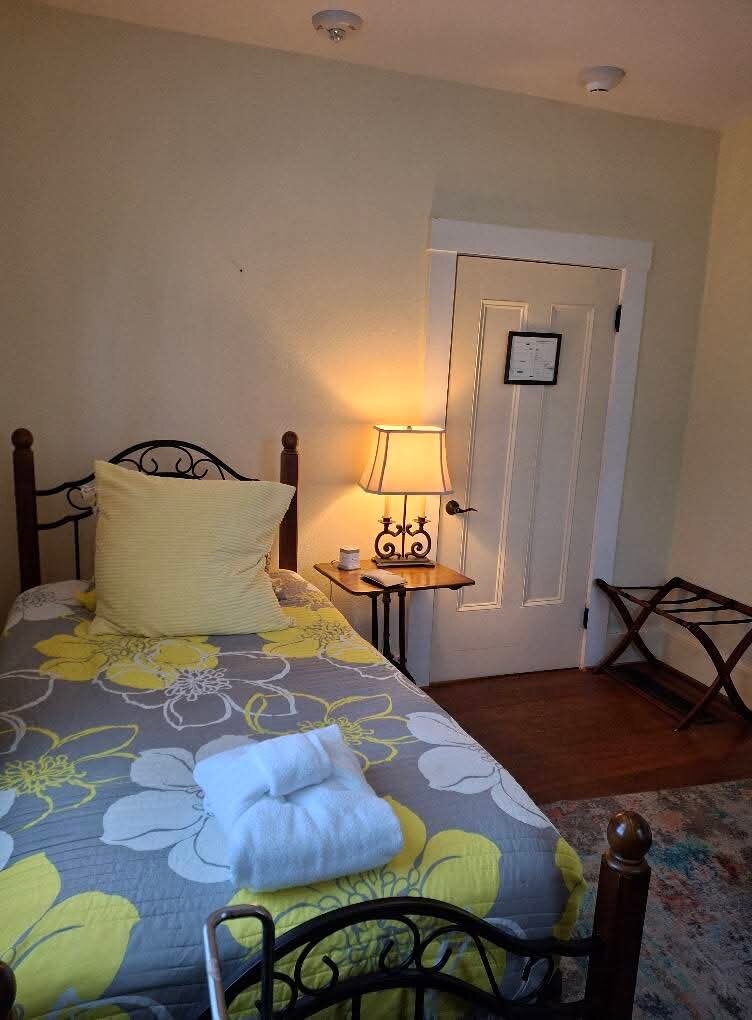 Wolf Creek Inn-客卧