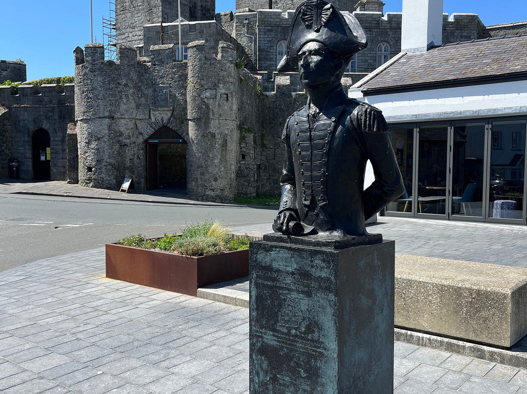 Captain John Quilliam Statue景点图片