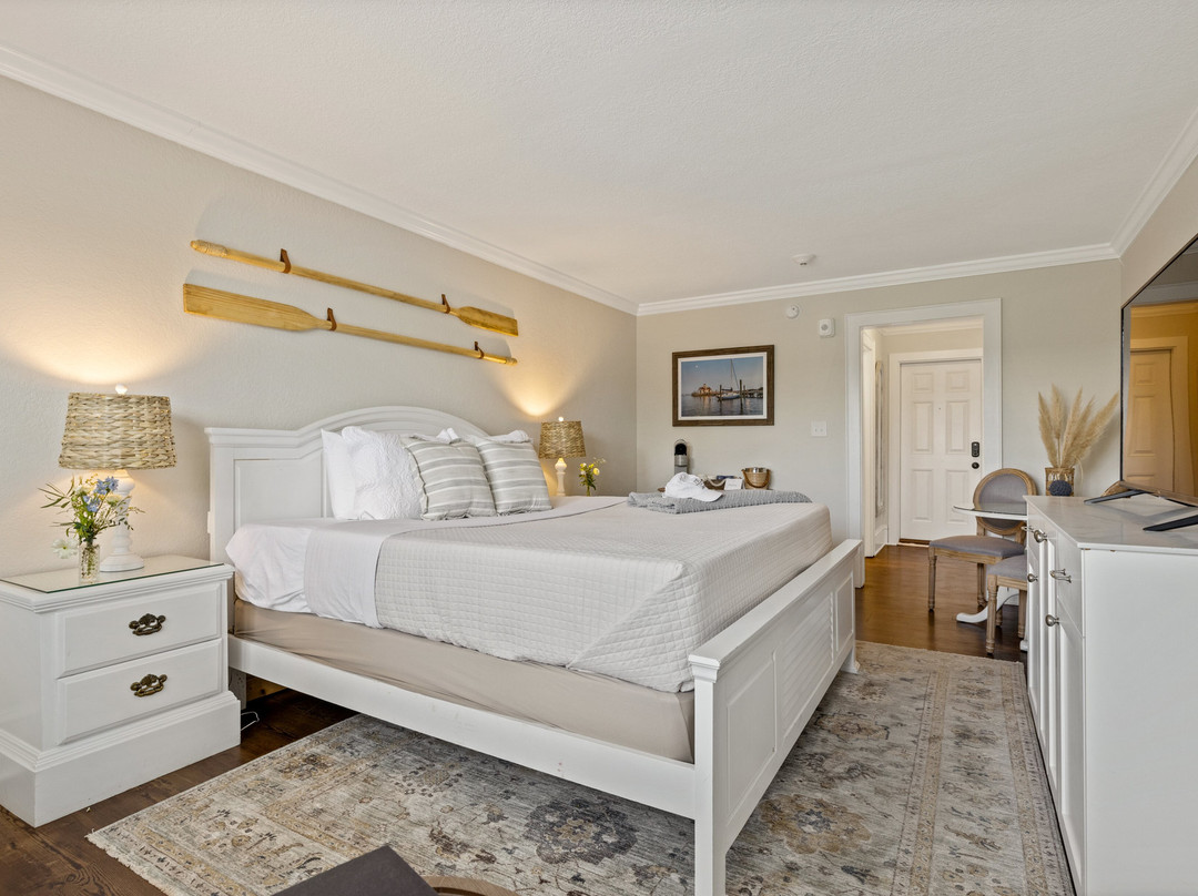 Tranquil House Inn主图