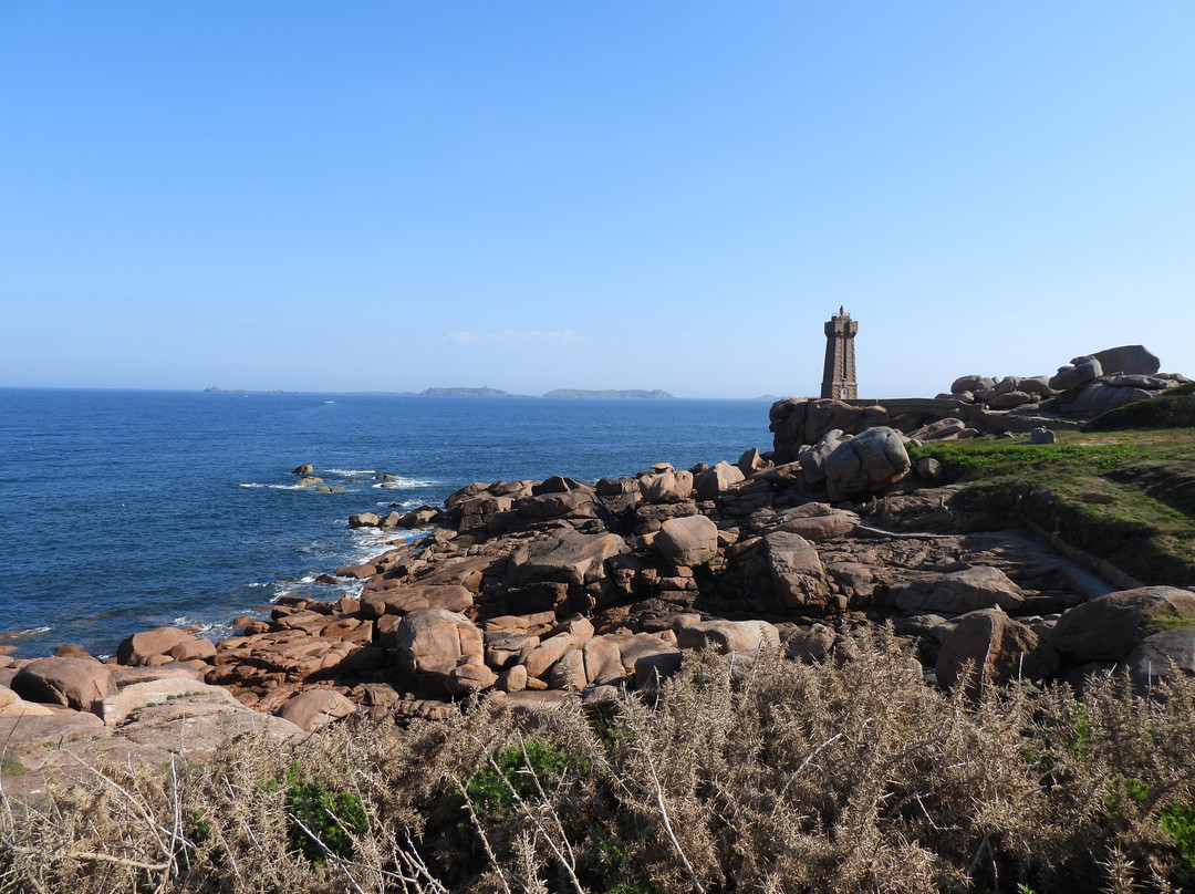 Ploumanac'h LIghthouse景点图片