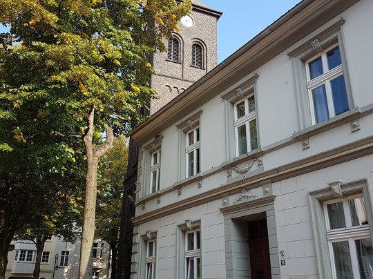 Evangelische Stadtkirche-拉廷根必去景点