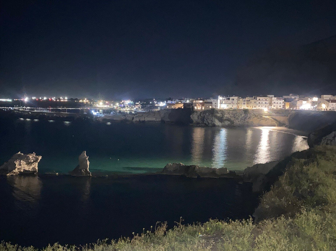 Spiaggia Cala Rossa-Terrasini必去景点